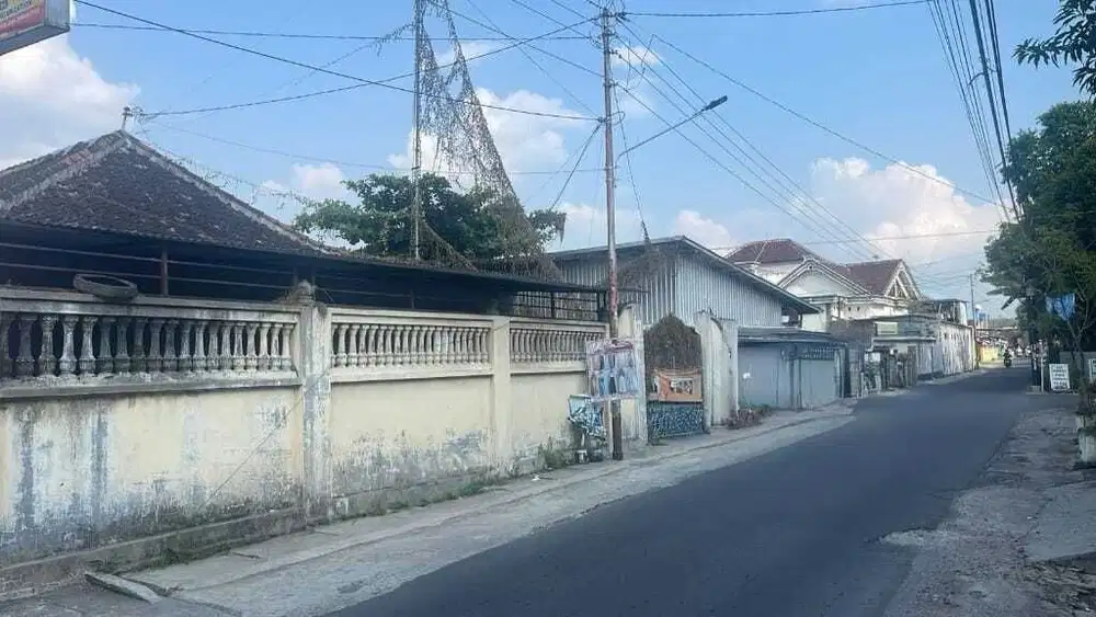 Di jual gudang  murah  muka 50 m bisa fuso