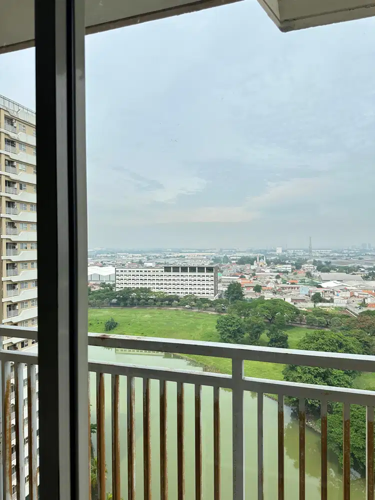Dijual Trivium Apartemen Lippo Cikarang 3BR Furnished, Hanya 985 Juta