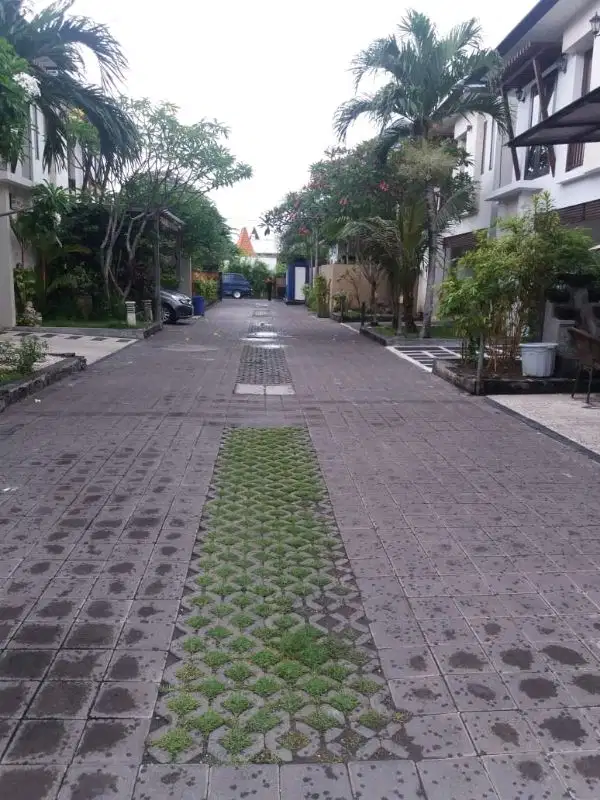 jual villa komplek lantai 2 di kuta badung