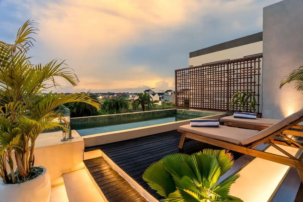 VILLA BARU 4BR DAN 2POOL BEST LOKASI DI CANGGU  BATU BOLONG