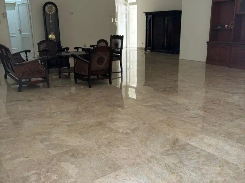 disewakan rumah bisa untuk kantor lokasi strategis kebayoran baru