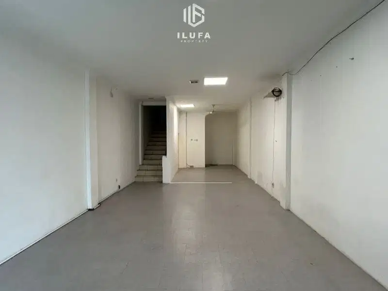 Disewakan ruko area kemang selatan lokasi strategis jalan besar