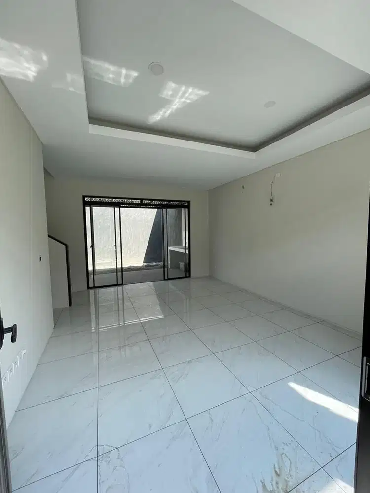 Murah Langka Rumah 2 Lantai Tatar Tarubhawana Kota Baru Parahyangan