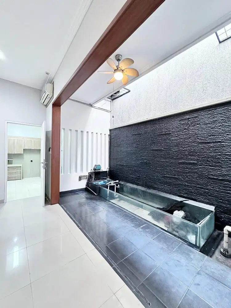 Rumah di jual siap huni di Pondok Indah
