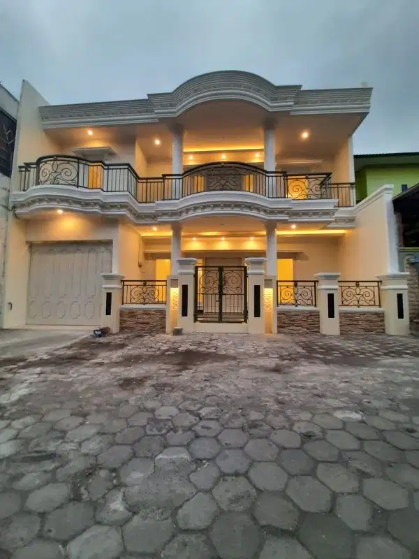 DIJUAL RUMAH PERUM 2 LANTAI DEKAT ARTOS MERTOYUDAN