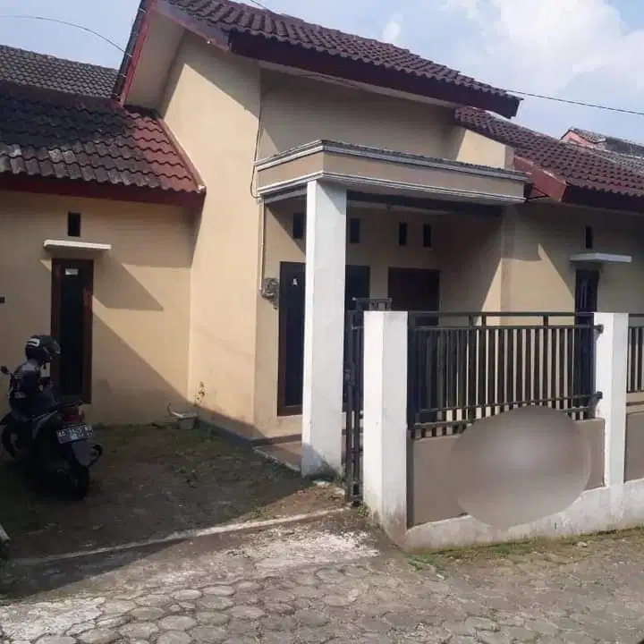 DIJUAL RUMAH PERUM KOTA MAGELANG UTARA DEKAT AKPER , RSJ , UNTID