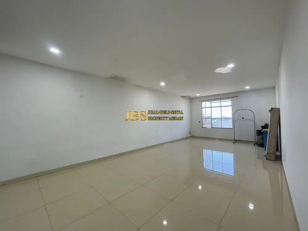 Dijual Ruko Gandeng di Jalan T. Amir Hamzah - Medan