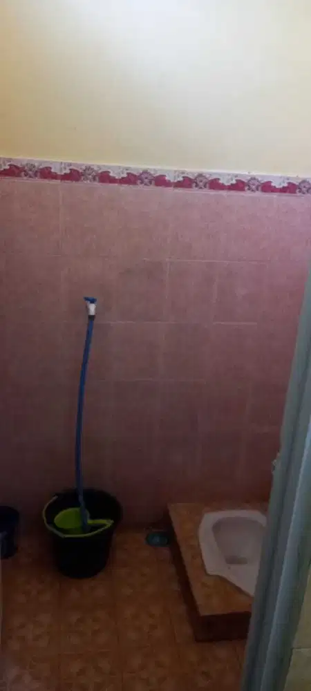 Dijual Rumah 2 Lantai dijalan Kaliurang, Dekat UII , Lt 122m2