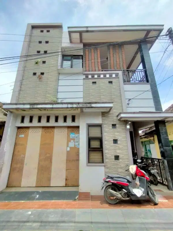 rumah dua lantai mewah elegant