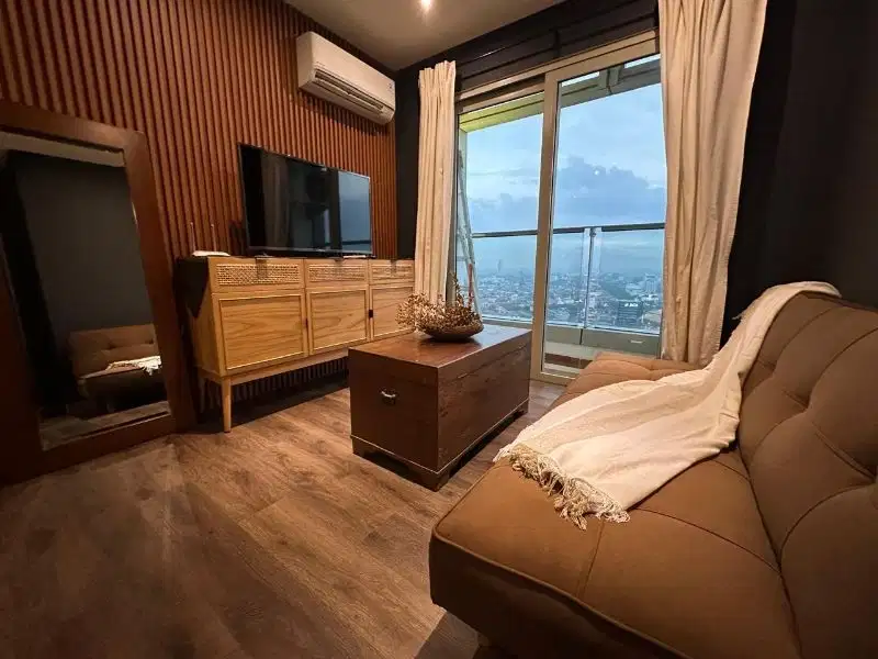 PRAXIS APARTEMEN DEKAT TUNJUNGAN PLAZA   SURABAYA