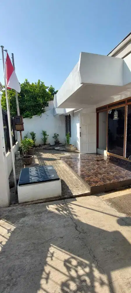 Rumah Karang Asem, Ploso Secondary Road Ngantong