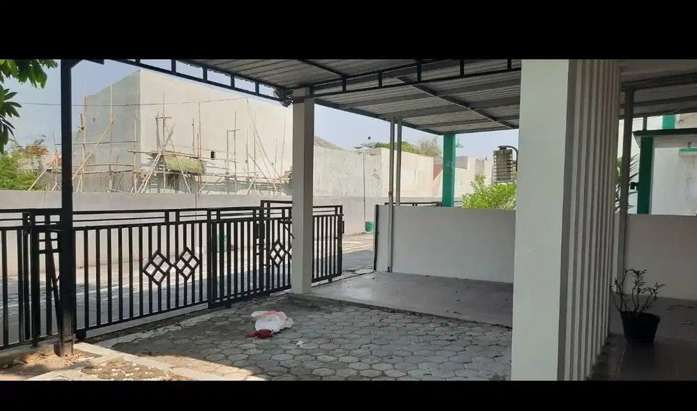 Di sewakan hook dekat Tol Klodran bisa 2 mobil