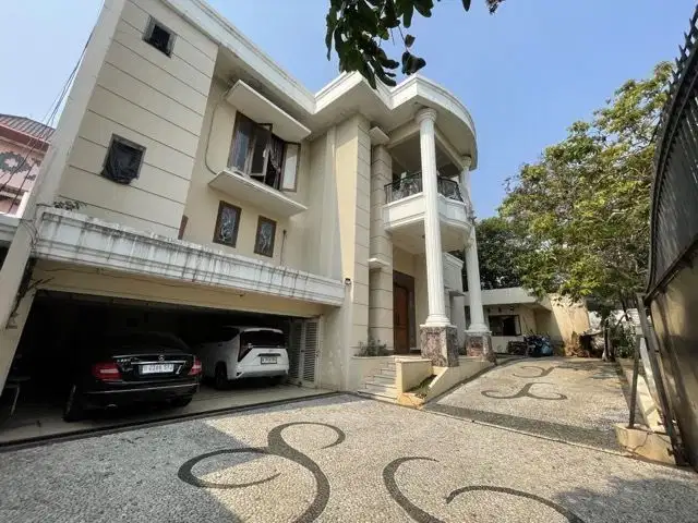 Rumah 2 lantai Kemang Timur Jakarta Selatan