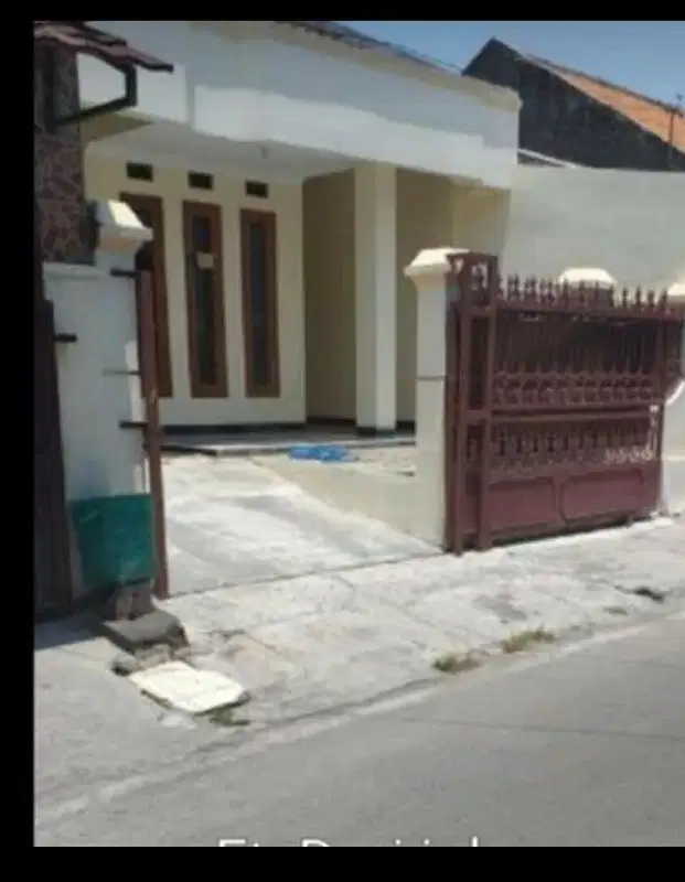 Di jual rumah sudah siap pake  tanpa renovasi