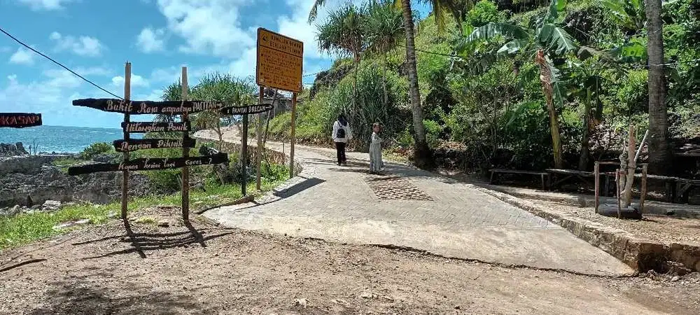 Di jual tanah tepi pantai kasap waktu karung