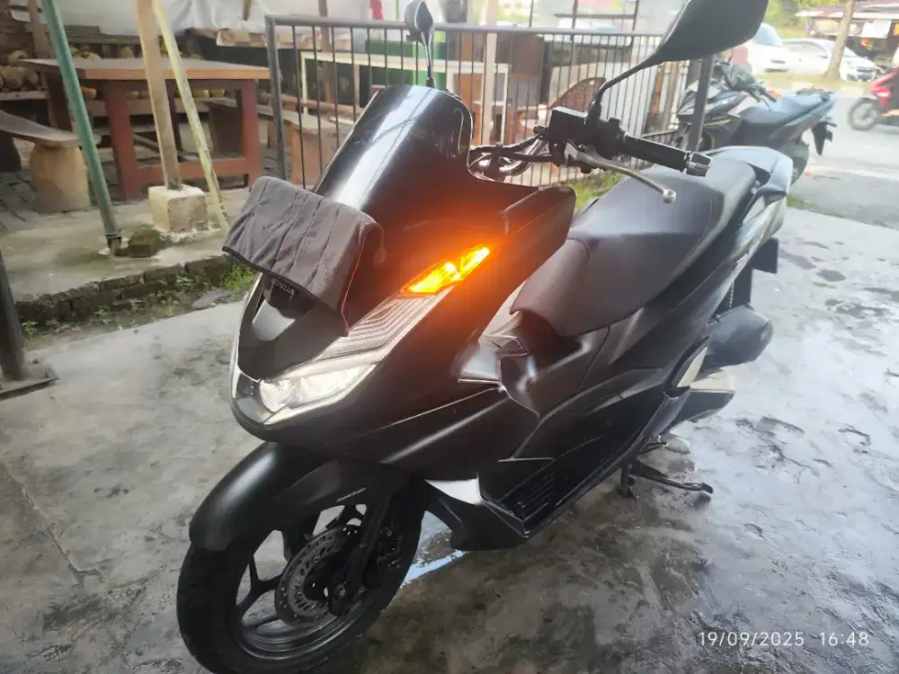 Pcx 160 hitam doft iss cbs