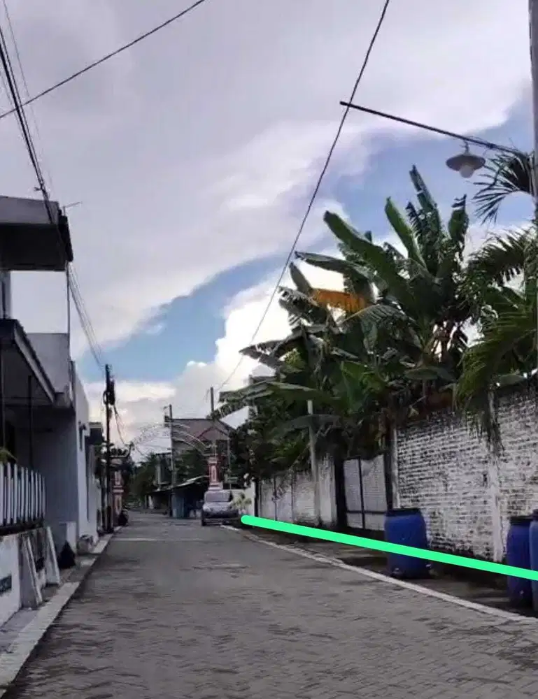 Tanah istimewa dan premium pandega marta poguNg UGM