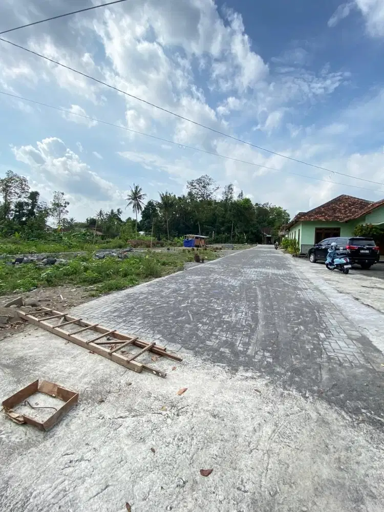 Tanah sangat nyaman dan strategis seyegan cocok untuk cluster