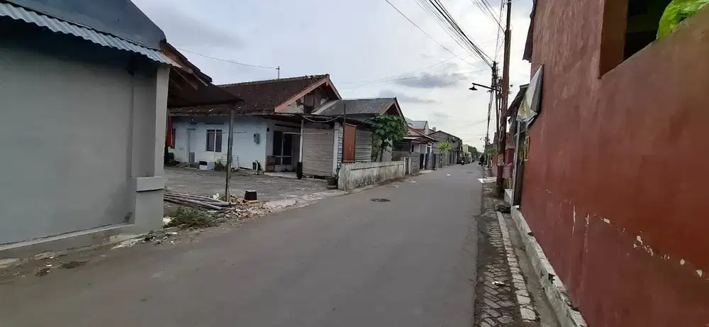 Tanah pekarangan dekat SPBU babasari sangat startegis