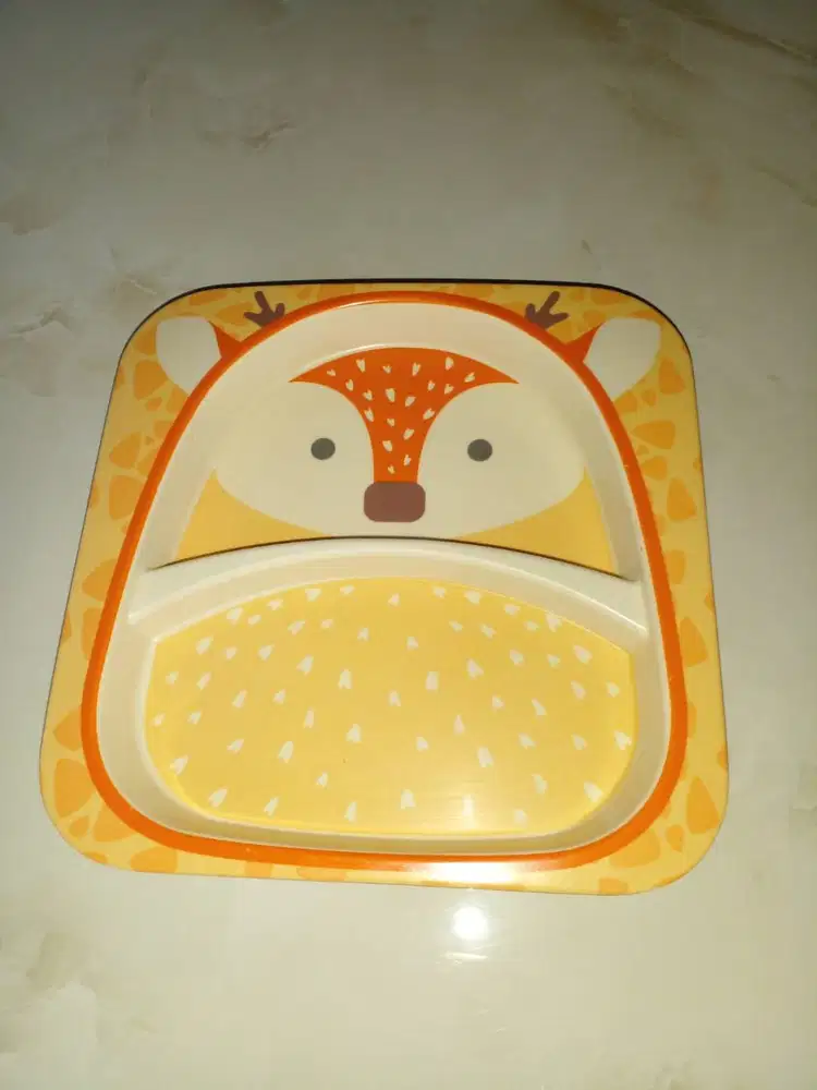 Piring Makan Anak Motif Hewan Bambu Serat - Preloved