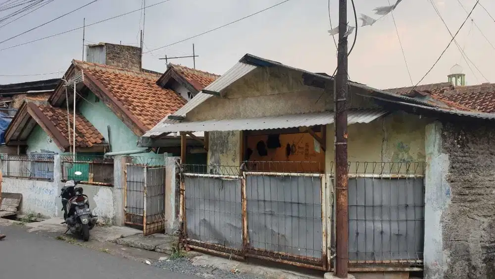 Jual Cepat Rumah Hitung Tanah Cikutra Dekat RS ST Yusuf Bandung