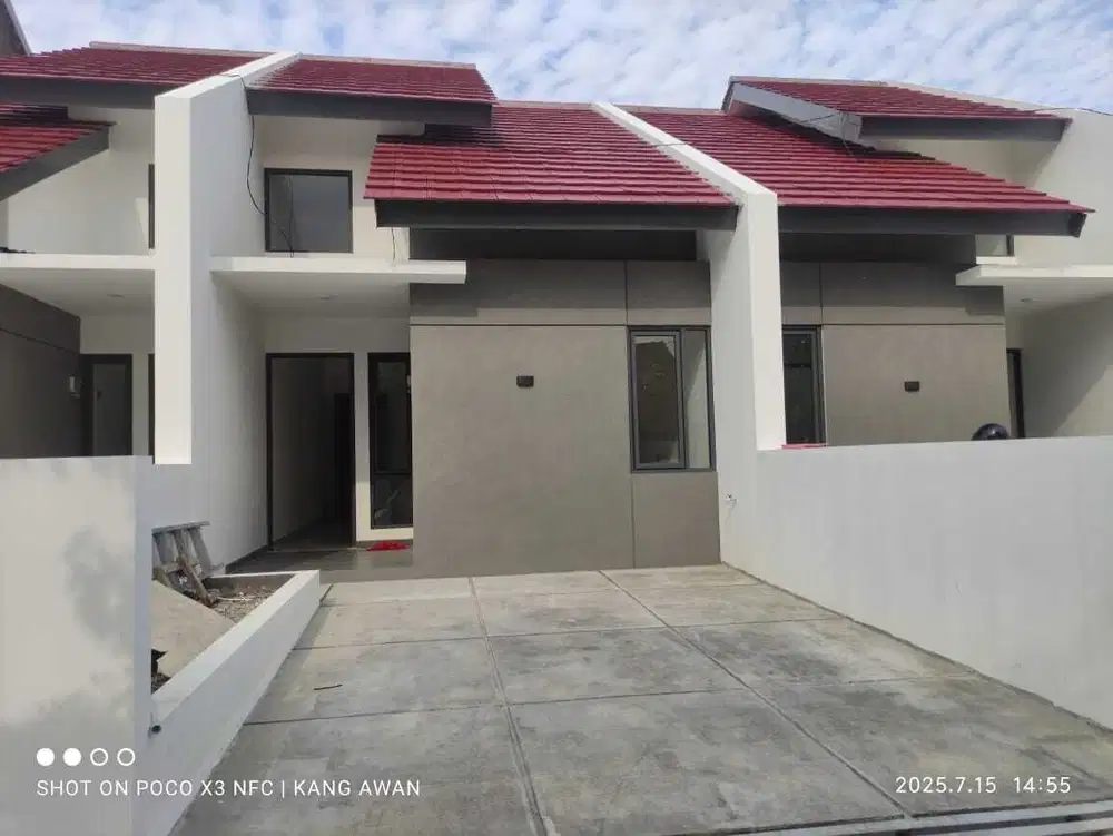 Rumah baru komplek cisaranten arcamanik kota Bandung