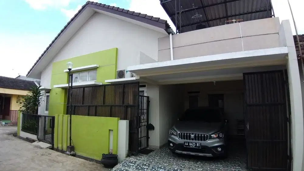 DIJUAL RUMAH PERUM 2 LANTAI KONSEP GREEN LIVING YANG SEHAT DI JAPUNAN