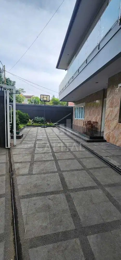 RUMAH LUX MINIMALIS DI BANDUNG UTARA DEKAT HOTEL GAIA