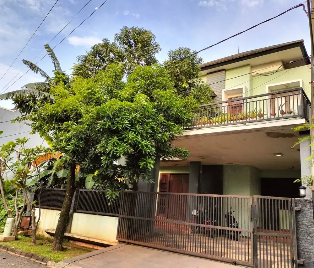 Dijual Rumah 2 Lantai di Kemang Pratama