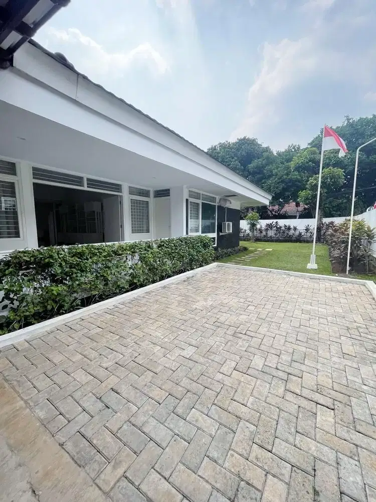 Rumah disewakan di Cilandak
