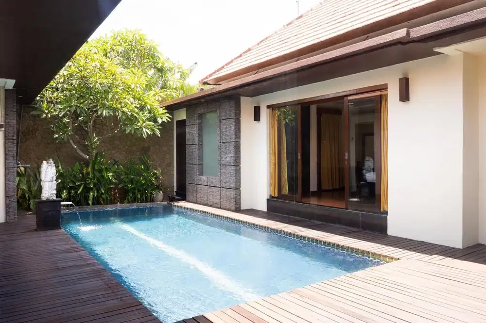 FOR SALE COZY 2 BR VILLA FOR SALE IN SEMINYAK-BALI