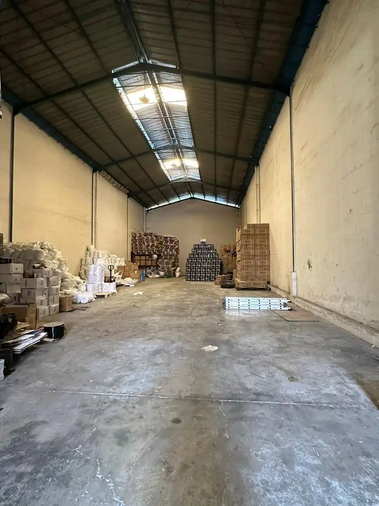 DISEWAKAN GUDANG ERAPRIMA DAAN MOGOT KM 21