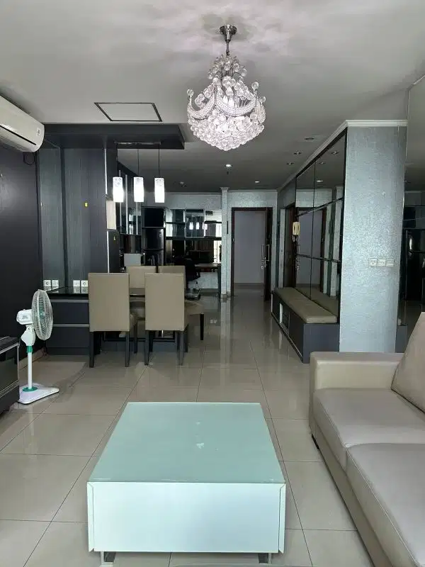 Jual cepat Apartemen Sahid Sudirman Resident 3 kamar