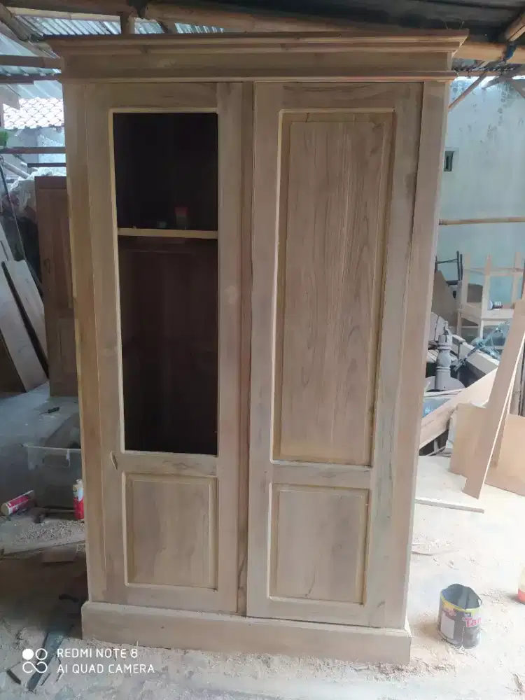 Lemari baju 2 pintu kayu jati