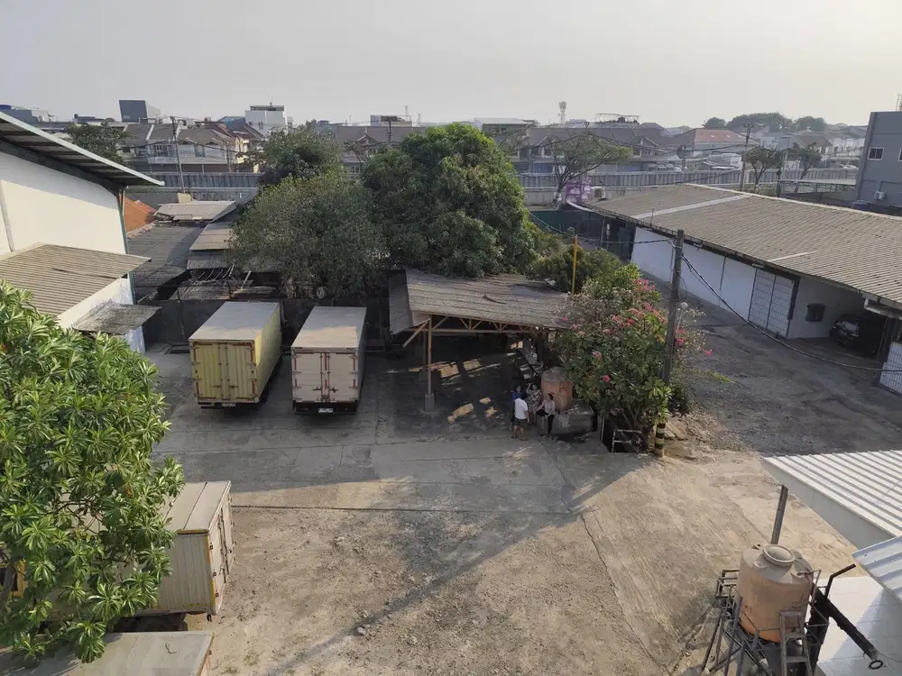 Di sewakan Gudang jln Perancis harga neg0