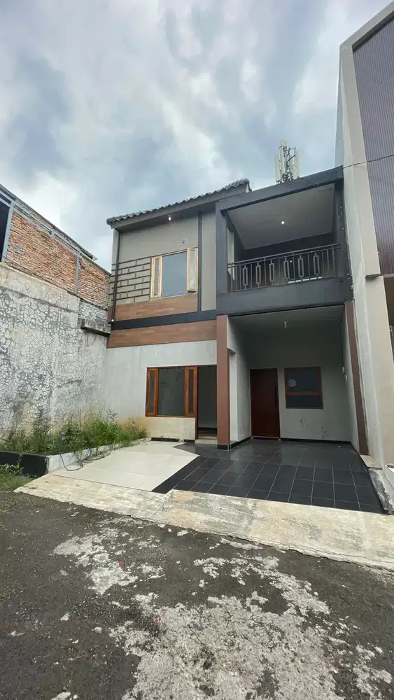 Dijual New Rumah 2 lantai Cipayung Munjul jaktim