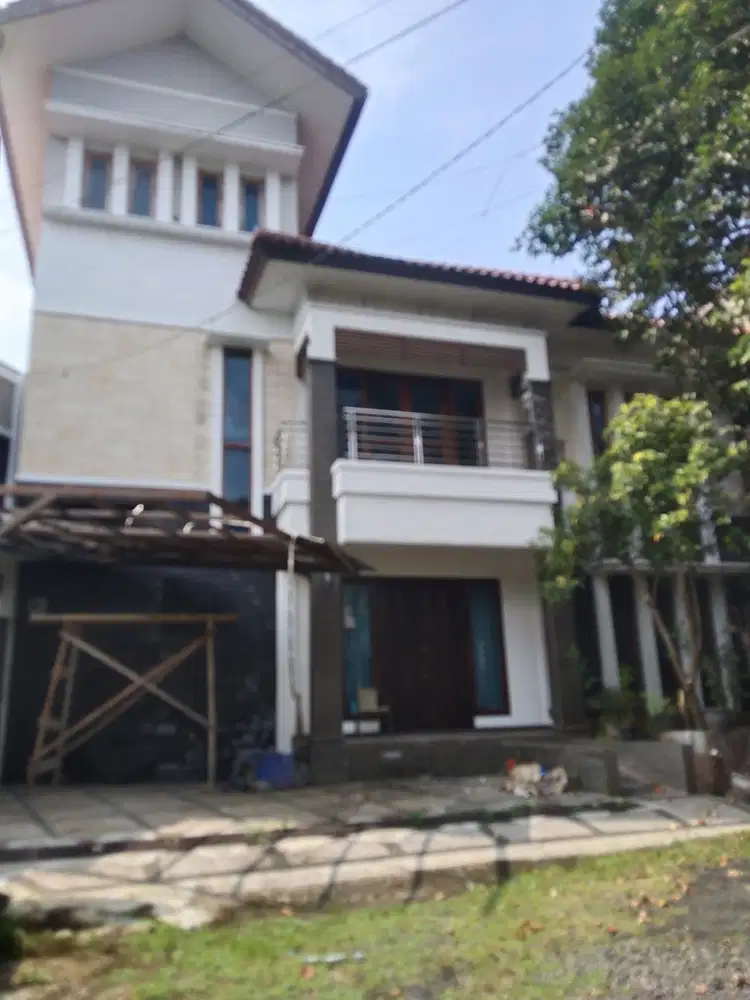Dijual Rumah 2,5 Lantai Siap Huni Sayap Setiabudi SHM 351/ 360 SHM 4 M