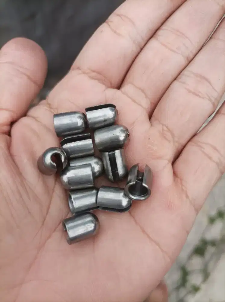 Jalur kabel stoper rem dan shifter sepeda