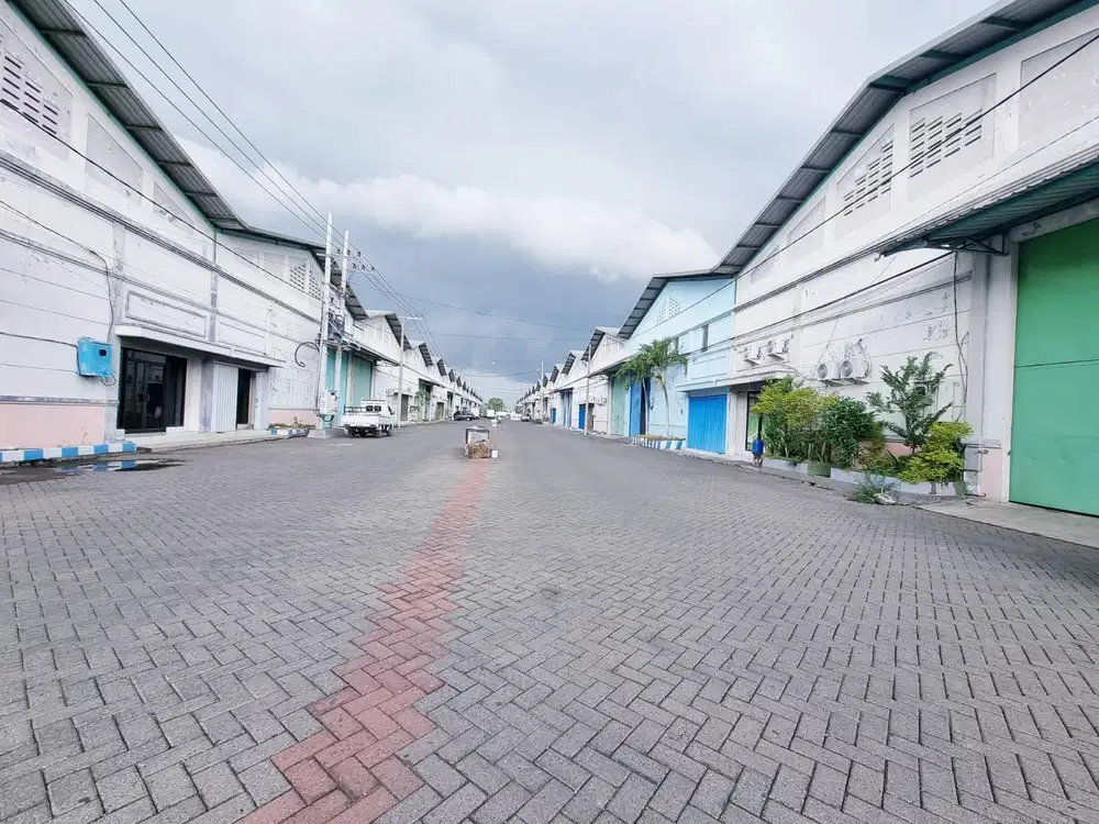 Gudang di Gedangan Akses Kontainer Dekat Pintu Tol Waru dan Juanda