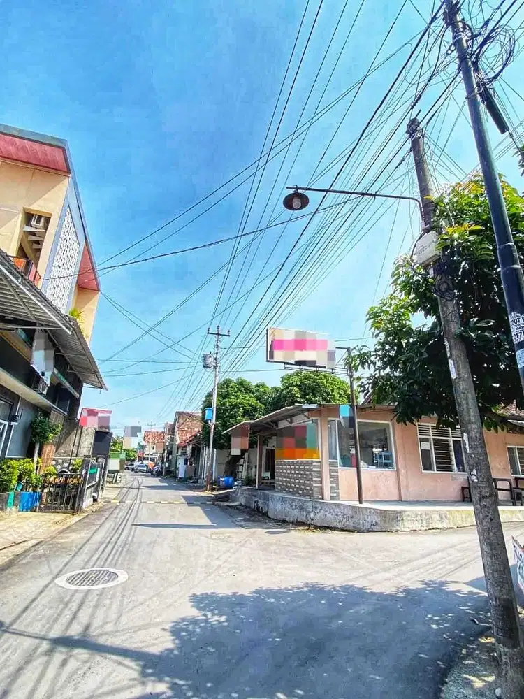 Tanah dan bangunan sangat strategis jln kaliurang KM 5 UGM