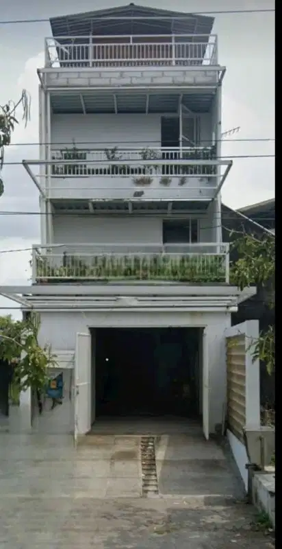 Di jual 3 lantai cocok  coffee lantai atas 3 view  Bengawan solo river