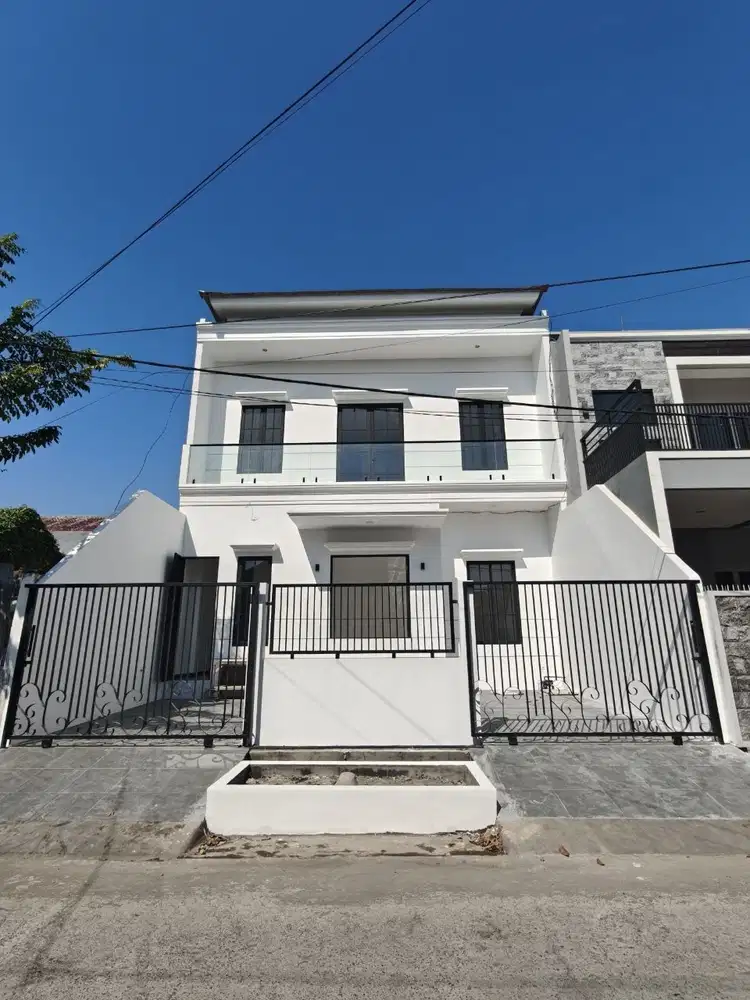 Di Jual Rumah Baru Gress Di Babatan Pantai