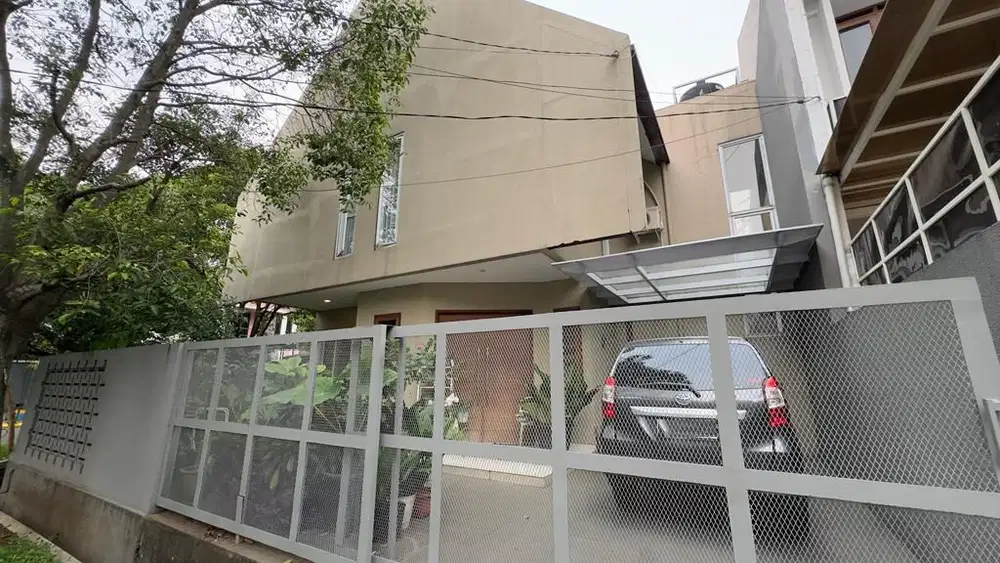 Jual Rumah Minimalis Scandinavian Fully Furnished di Batununggal