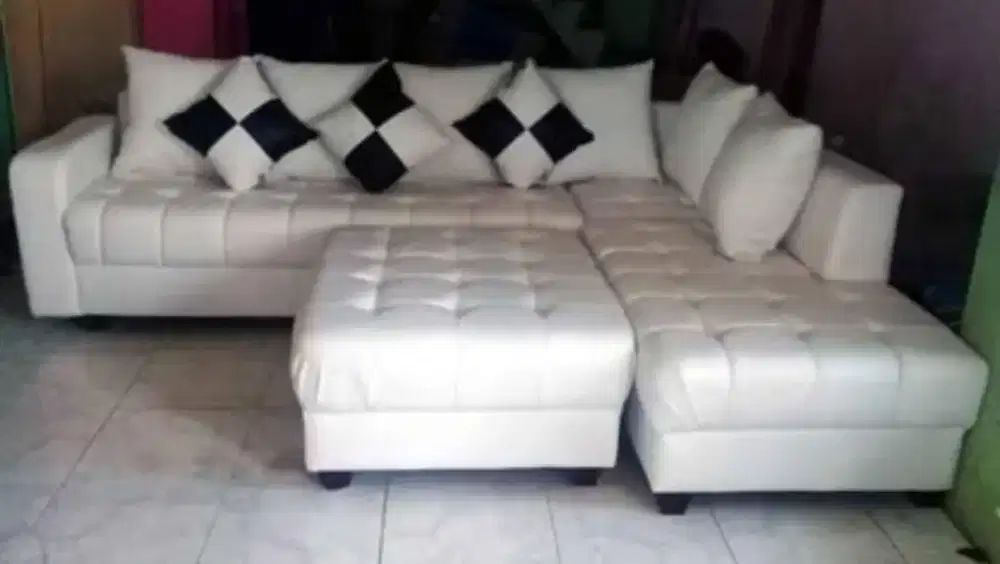Sofa L Minimalis + Puff