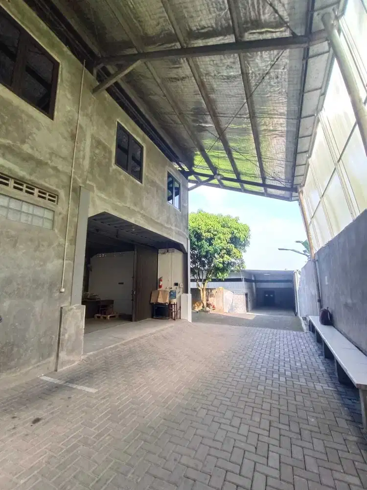 DIJUAL GUDANG AKSES TRONTON DEKAT JL RAYA MAGELANG -YOGYA