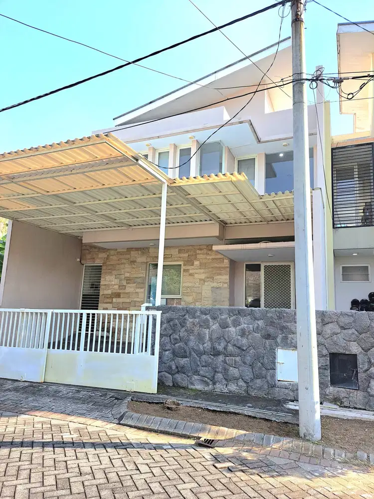 Rumah Pantai Mentari, Surabaya Timur, 2 Lt , Kondisi Bagus, Siap Huni