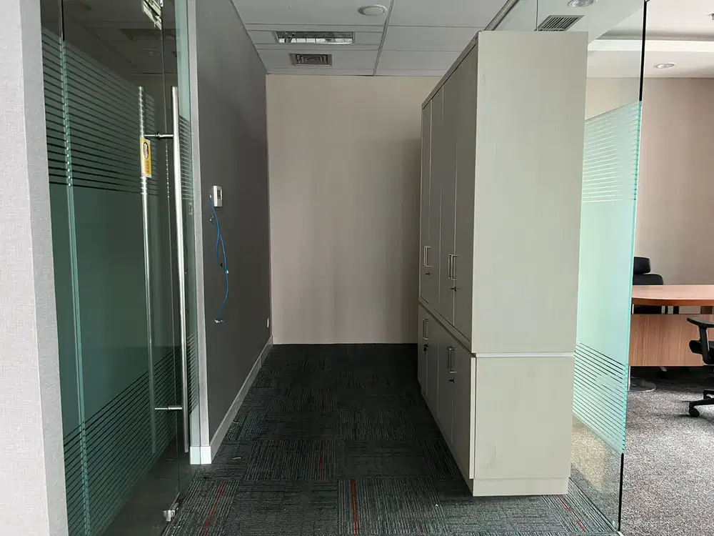 Disewakan office fully furnished di Sopodel Mega Kuningan