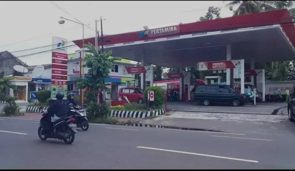 Spbu pinggir jalan raya monjali strategis cocok investasi