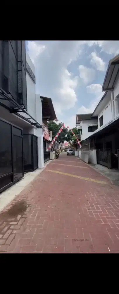 Tanah dan bangunan rumah kost pogung ring 1 UGM lingkungan full kost