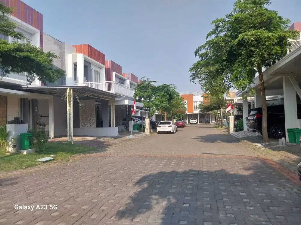 RUMAH HOOK GREEN ORCHID SOEKARNO HATTA MALANG